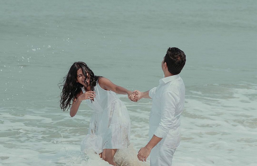 Seaside Romance: Stunning Pre-Wedding Photoshoots on Kerala's Beaches