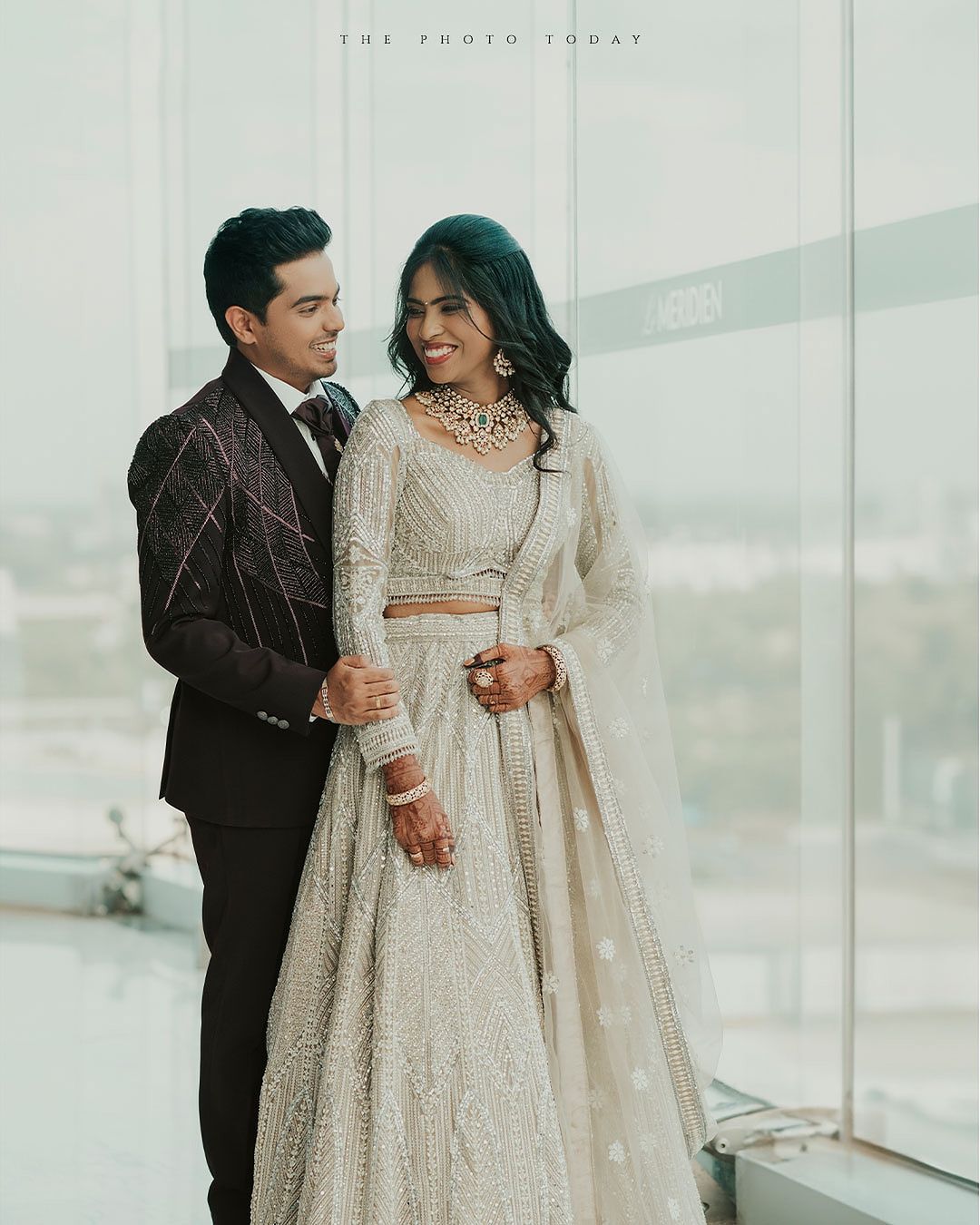 A Enchanting South Indian Wedding: Krithika and Kiransri's Love Story in Pictures 