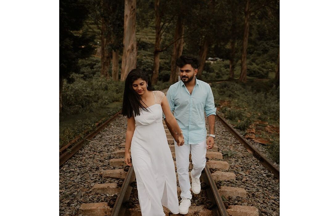 Romantic Pre-Wedding Photoshoot at Lovedale Hill Station, Ooty Capturing Love on the Rails