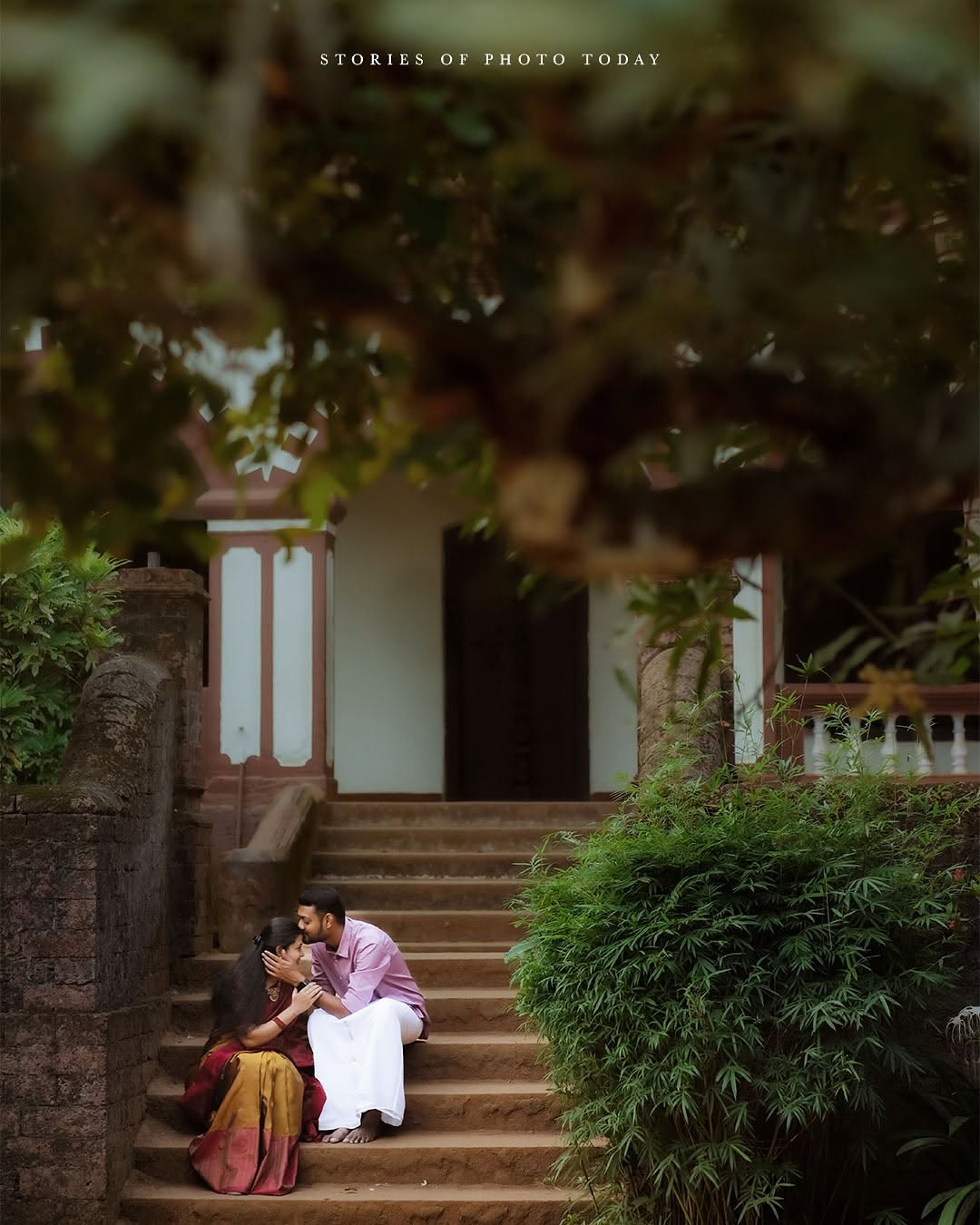 Timeless Love: Abirami & Rajkumar's Dreamy Kerala Couple Photoshoot